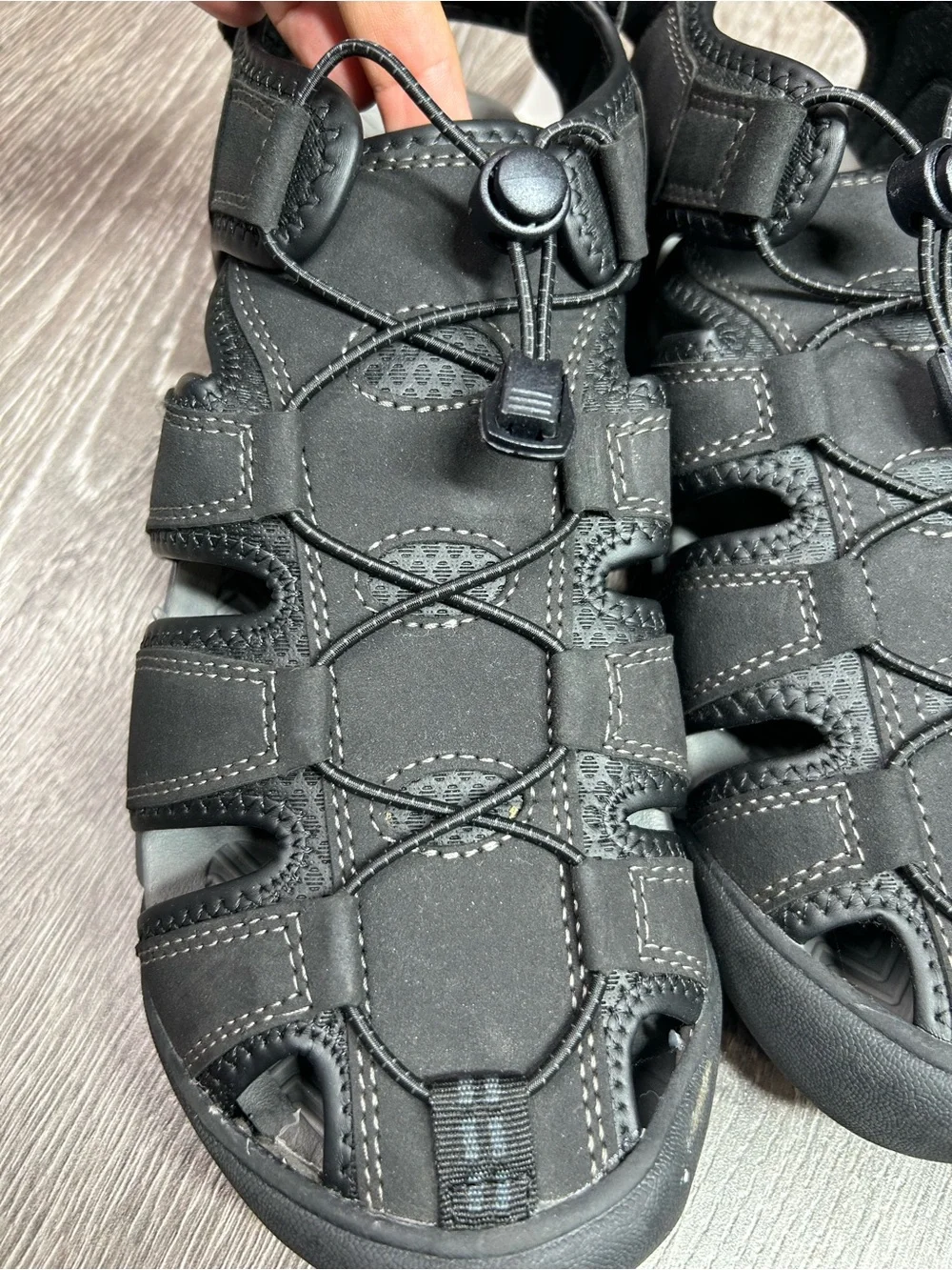 Khombu Men's Travis active sandals Black Outdoor Fisherman Sandals